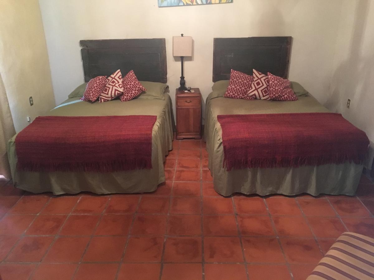 Dona Carlota Hotel